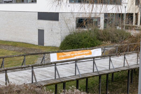 2 (Mittel)